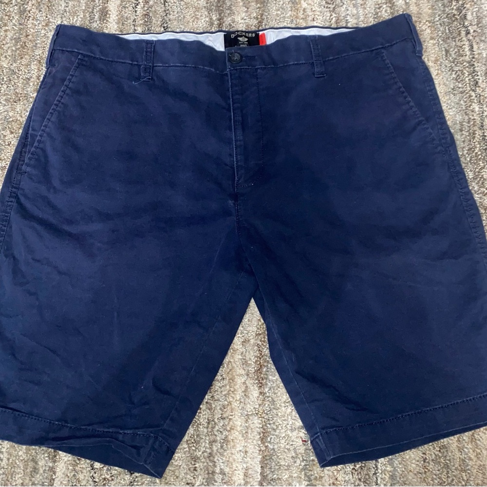Dockers Dark Blue Men's Flat Front Shorts (2)